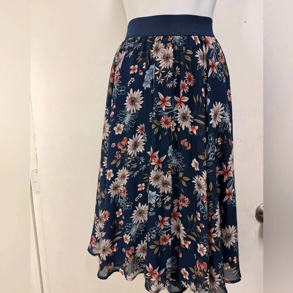 torrid Dresses & Skirts - Torrid Black Floral Chiffon Maxi Skirt